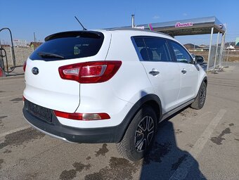 Kia Sportage 1.6 - 8