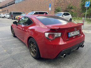 Toyota GT86 Coupe - 8