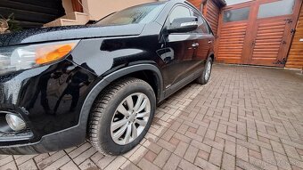 Kia Sorento - 8