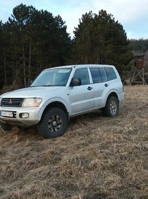 Mitsubishi Pajero - 8