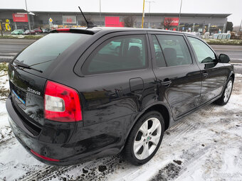 Škoda Octavia Combi 2.0 TDI CR DPF Exclusive DSG - 8