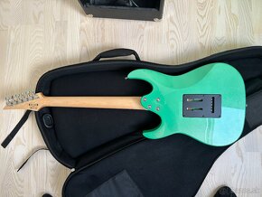 Predám el.gitaru Ibanez GRX40 GIO, kombo Fender Champion II - 8