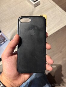 iPhone 8 64 GB - 8