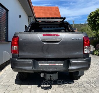 TOYOTA HILUX - pickup - NA PREDAJ / NA SPLATKY - 8