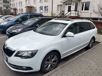 Predám Škoda Superb Combi Elegance - 8