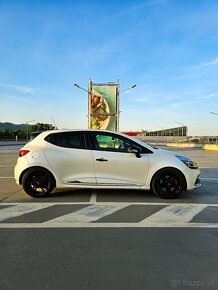 Renault Clio 1.6 R.S.Trophy 220 EDC - 8