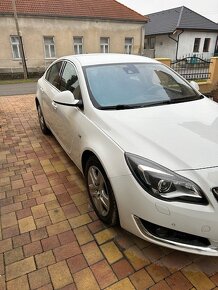 Predám Opel Insignia Cosmo 2,0 CDTI  Hatchback diesiel - 8