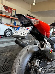 Suzuki GSX-R 1000 K7 - 8