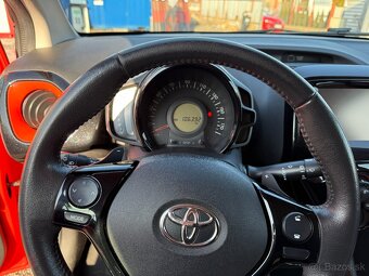 Toyota Aygo 1.0 VVT-i x-clusiv x-shift - 8