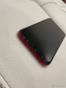 Iphone xr - 8