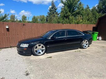 AUDI A8 4.2V8 - 8