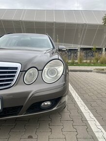 Mercedes E trieda T 220 CDI Elegance A/T - 8