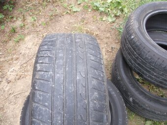 Predám letné pneumatiky Dunlop 215/55 R16,cena cena 17€/ks - 8