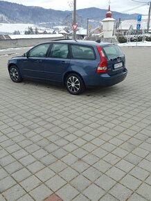 Predám Volvo V50, 2.0 D - 8