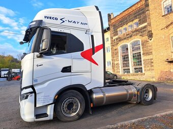 IVECO S-WAY 450 LNG - 8