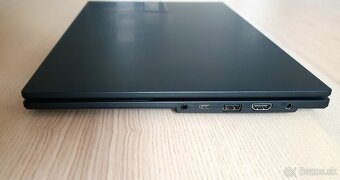 Asus Vivobook Go 15 - 8