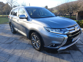 Mitsubishi Outlander - 8