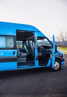 Havarovaný Ford Transit 2.2 114kw 6miest - 8