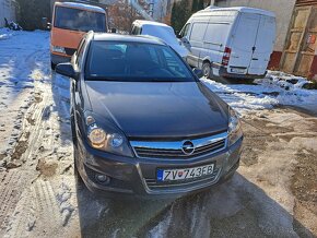 Opel Astra H 1,6 2012 - 8