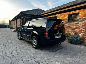 Nissan Pathfinder 3.0 DCi - 8