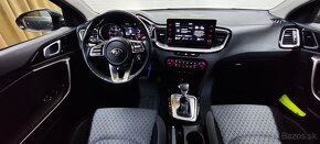 Kia Ceed SW 1,6 CRDi A7 DCT MHEW Gold - 8