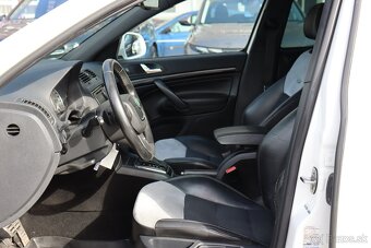 Škoda Octavia Combi 2.0 TDI CR DPF RS DSG - 8