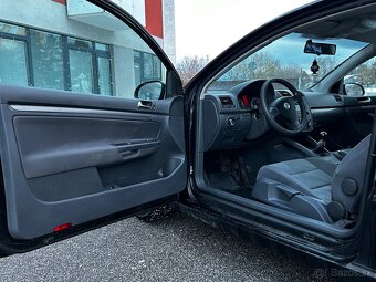 Volkswagen Golf 5 2.0TDi - 8