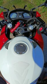 Honda CBR 650f - 8