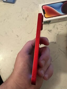 iPhone 14 red - 8