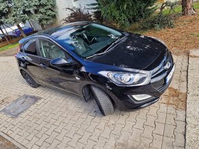 Hyundai i30 1.6i MPI DOHC Comfort 120k M6 (benzín) - 8