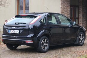 Predám Ford Focus 1,6i benzín - 8