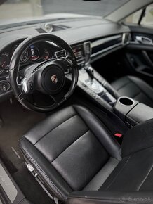 Porsche Panamera - 8