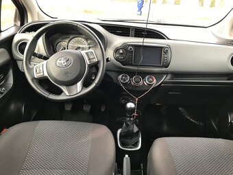 Toyota Yaris - 8