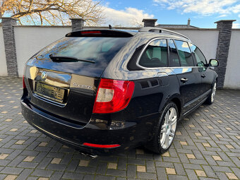 Škoda Superb Combi 3.6 FSI V6 4x4 Elegance DSG F1 260PS - 8