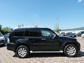 Mitsubishi Pajero Wagon 3,2 Di 147kW Automat / Tiptronic 7 m - 8