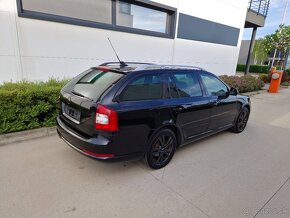 Škoda Octavia Combi 2.0 TDI RS - 8