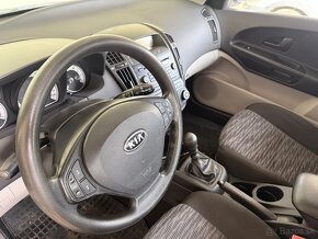 KIA Ceed 1.6 crdi - 8