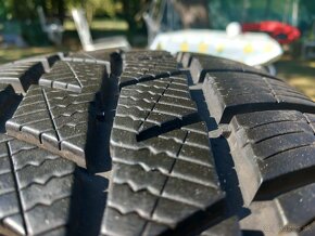 235/65 r17 zimne pneumatiky - 8