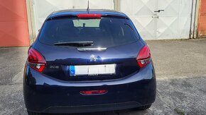 Peugeot 208 1.2 - 8