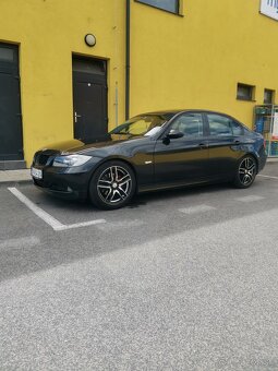 Bmw e90 320d - 8