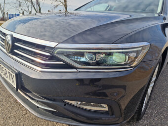 Volkswagen Passat Variant 2.0 TDI EVO Business DSG PANO - 8