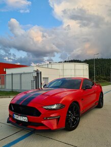 Ford Mustang 5.0 GT V8 - 8