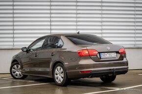 Volkswagen Jetta 1.6 TDI Comfortline 2014 REZERVOVANÉ - 8