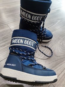 Moon boot - 8