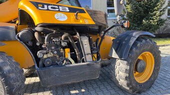 Teleskopický nakladač JCB - 8