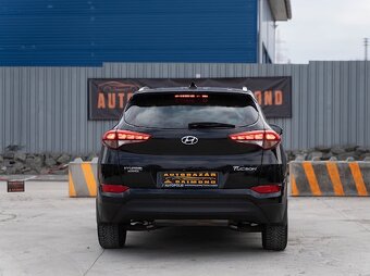 Hyundai Tucson 1.7 CRDI - 8