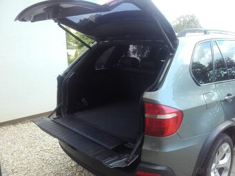 Predám BMW X5 E70 - 8