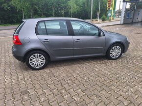 VW GOLF V 1,6 BENZIN 75KW COOL VYBAVA - 8