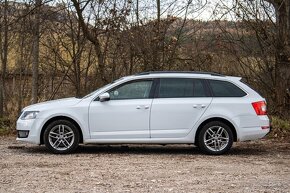 Škoda Octavia Combi 2.0 TDI Elegance - 8