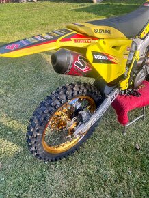 Suzuki RMZ 450 - 8